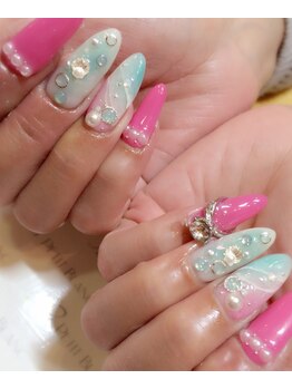 プチブラン(Petit Blanc)/お客様ネイル画像