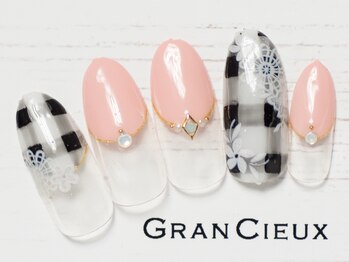 クアトログランシュ 青葉台(QUATRO×GranCieux)/ギンガムチェックネイル／8500円