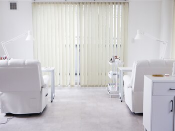 リユール(Liure.)/日当たりの良いサロン《Liure.》