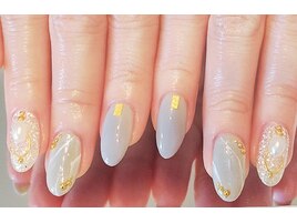 シンプルグレーアッシュネイル