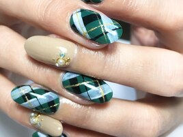 大人チェックネイル