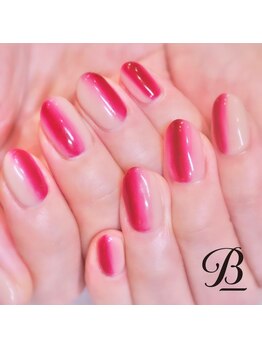 ビー(B)/【縦グラデーションネイル】