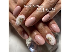 シンプルフラワーネイル