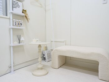 アリー(Ally)/待合