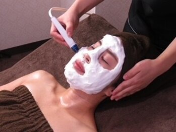 パリエボーテ 浜松の写真/最先端ハイドラ毛穴洗浄クリーニング★毛穴のザラつき黒ずみ洗浄☆何をしても綺麗にならなかった方必見！