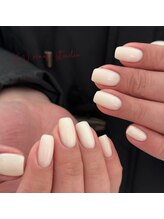 ダブリューネイルスタジオ(W.nail studio)/白色ネイル