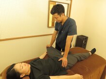 小桜はり灸 整体院 江戸川橋店/うちももストレッチ【内転筋】