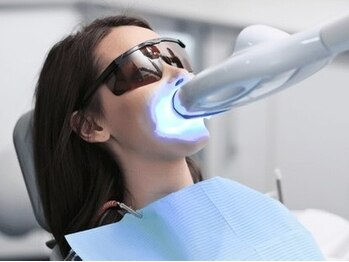 フロムトゥ バイ リアン(from to by Lien)の写真/【歯科医師監修】国内外でTOPクラスのシェアを誇るシャリオン製機器で初めてでも快適セルフホワイトニング!