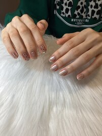 アシンメントリーネイル