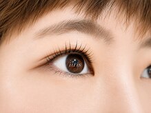イリス(iiris)の雰囲気（束巻あげ◎まつ毛パーマと眉カラーなど、セットも◎）