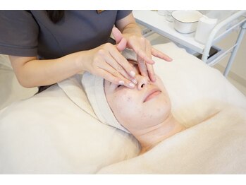 エイティ(Atey)/【伊勢崎】フェイシャル施術