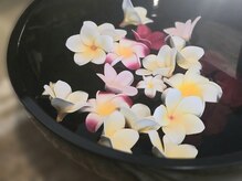 スガーレ(Segare)の雰囲気（施術に入る前にフットバスで足から温めます。）