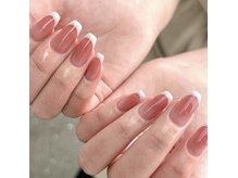 ジュワッとカラーにフレンチのトレンドデザイン♪