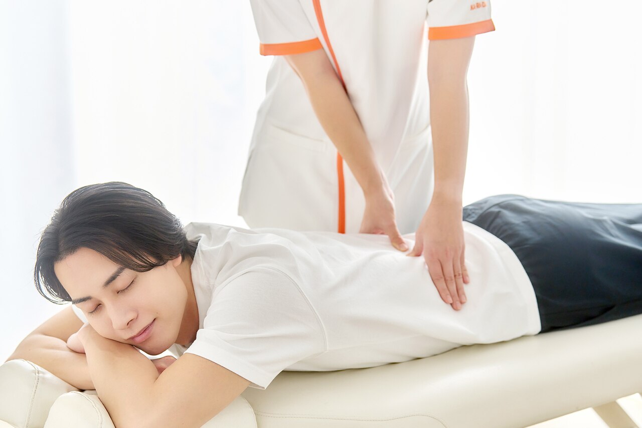 【平祝日】 日頃の疲れを、時間をかけてじっくりケア　《整体100分 12060円》