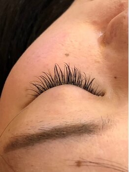 フリルアイビューティ 豊中店(Frill Eye Beauty)/