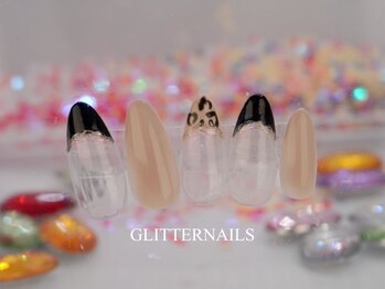 グリッターネイル(GLITTER NAILS)/令和トレンドネイル