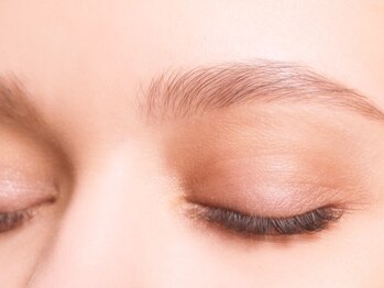 アテアイラッシュ 堺市駅店(ate eyelash)の写真/美眉デザインで土台から美しく。印象は目と"眉"で決まる！【美眉スタイリング￥2750】