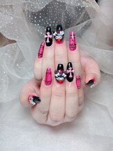 クイーンネイル(Queen Nail)/