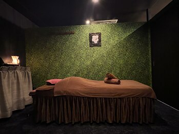 プラチナムアロマ 名古屋栄店(PLATINUM AROMA)の写真/完全個室で受ける極上アロマリンパマッサージ♪人目を気にせず贅沢にリラックスできるプライベート空間◎