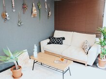 ロミハリ(LomiHari)/ウェイティングルーム