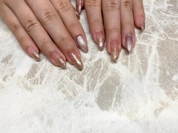 エステティックアンドネイル ローズ(ESTHETIC&NAIL Rose)/グラデーション×マグネット