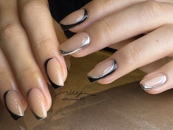 アイヴィー(IVY)/くり抜きネイル