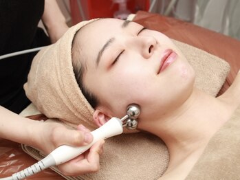 ピー ブリエ 弥富本店/小顔フェイシャル