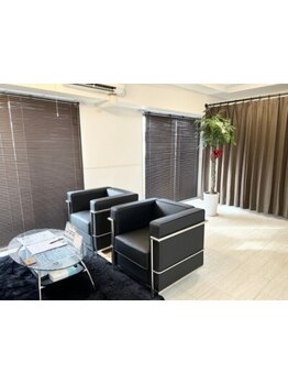 仕事帰り・早朝OKのサロン