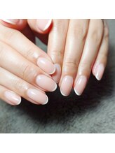 タンタ(Tanta)/スキニーフレンチネイル