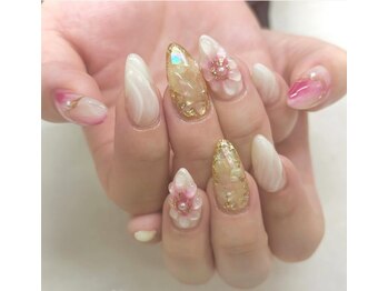 ムー(Mo0)/季節のトレンドデザイン♪