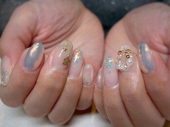 ヴィヴィアン ネイル(Vivian nail)の写真/◆雑誌掲載常連Vivian nail◆長さだしなど爪のお悩みも時間内で対応可能＊クリスマスアートコース￥10500