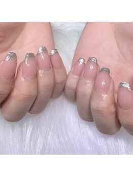 ラ レオ ネイル(La Leo Nail)/シルバーフレンチ♪