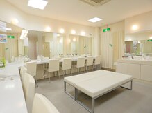 ホットヨガスタジオ オー 銀座店/清潔なロッカールーム