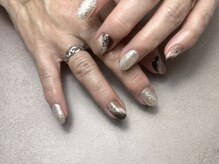 レアバイシェリエ(le'a by She'rie)/