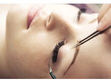 まつげエクステアンドネイル アイエスト 銀座店/コームでのお手入れもモチの秘訣