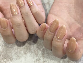 アミティー(amity)/シンプルスタッズネイル