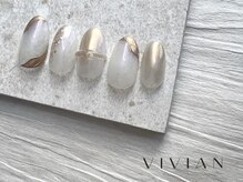 ヴィヴィアン ネイル(Vivian nail)/ななめフレンチ　ゴールド　