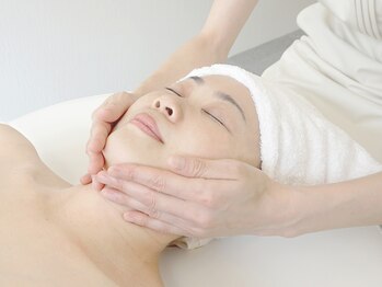 エステサロン朝/フェイシャルマッサージ