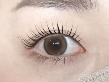 シュシュ(chou chou)の写真/【ロッド数豊富*まつげパーマ/韓国で人気のマスカラパーマ】すっぴんでも可愛く♪イベントや推し活前にも◎