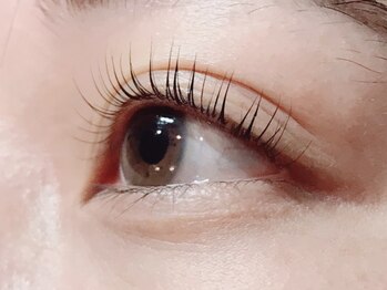 イル アイラッシュ(ile)の写真/パリジェンヌラッシュリフト導入店★進化系まつ毛パーマでパリジェンヌの様な、自然きわだつ目元美を☆