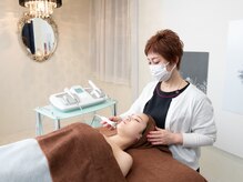 フェイシャルマシーン　ミシレルトで美肌へと導きます♪