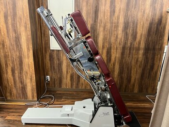 どんぐり整骨院/トムソンベッド