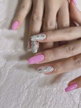 ラウ(Lau)/ピンクネイル