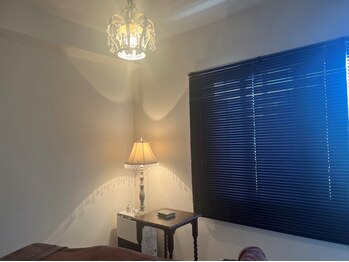 サロンドボーテ ヴィクトワール マルヤマ(Salon de beaute VICTOIRE MARUYAMA)の写真/【完全個室&予約制】ラグジュアリーな空間をご提供!プライベートな空間でのゆったり施術で貴方を癒します♪