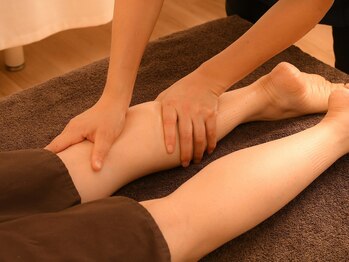 鍼灸整骨院ACTの写真/[足全体の疲れ・むくみ・ダルさを徹底改善◎¥3980]屋内外の寒暖差で疲労感を感じる足をスッキリ軽やかに！