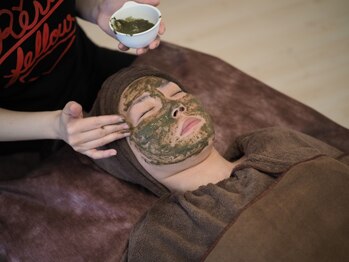 ひのき整体サロンの写真/肌細胞を根本から育てる、未来の美肌習慣。陶肌トリートメントで出会う、今までにない感動の艶と手触り☆