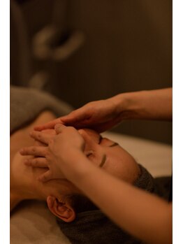 アム バイ オーキッド 代々木公園(UM by ORCHID)/小顔/リンパマッサージ