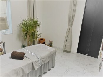 エミニナル(emininal)/サロン内♪