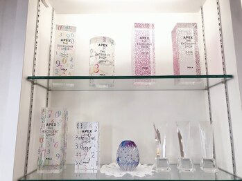 ポーラ AQUALIE店(POLA)/〈POLA本社よりトロフィー受賞〉