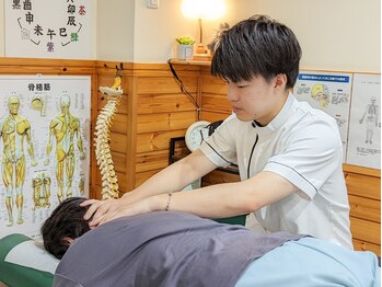 中央カイロプラクティック院 枚方の写真/日々の疲れや身体の不調でお悩みの男性にもオススメ☆デスクワークや立ち仕事での疲れを根本改善へ◎